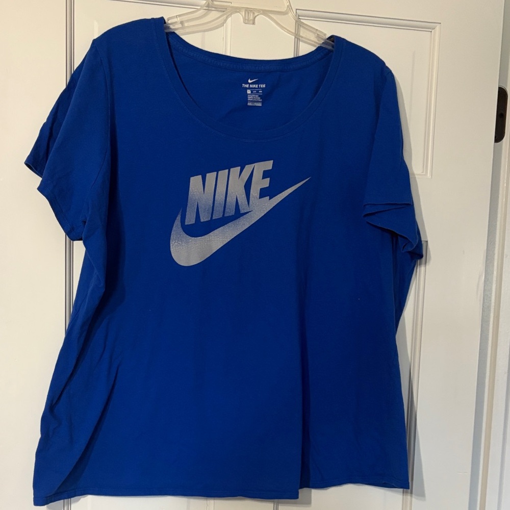 Nike Women's Royal Blue Tee with Silver Logo 3 XL